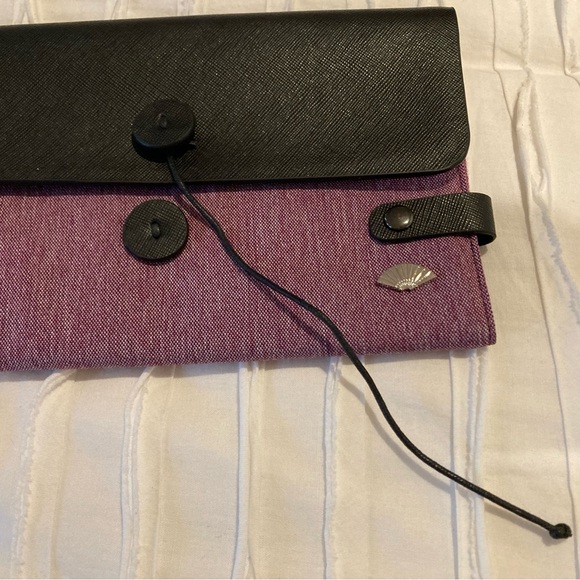 NWOT Mandarin Oriental Clutch Purse - Picture 5 of 9